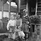 Edith Knapp with sons John and Jacob, ca. 1930.