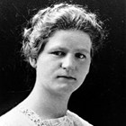 Hedwig "Hetty" Classen Barnett (1887-1980).