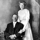 Edward Carlson (1881-1969) and Jenny Vike Carlson (1892-1970).