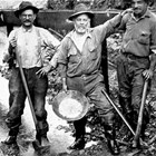 Charles Quinton with prospecting partners John Bagoy and Dewey Burnett, 1933.