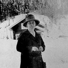 Esther Graham Stoddard (1884-1971).