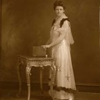 Jane Mears was a cosmopolitan, well-educated woman with a deep interest in music.